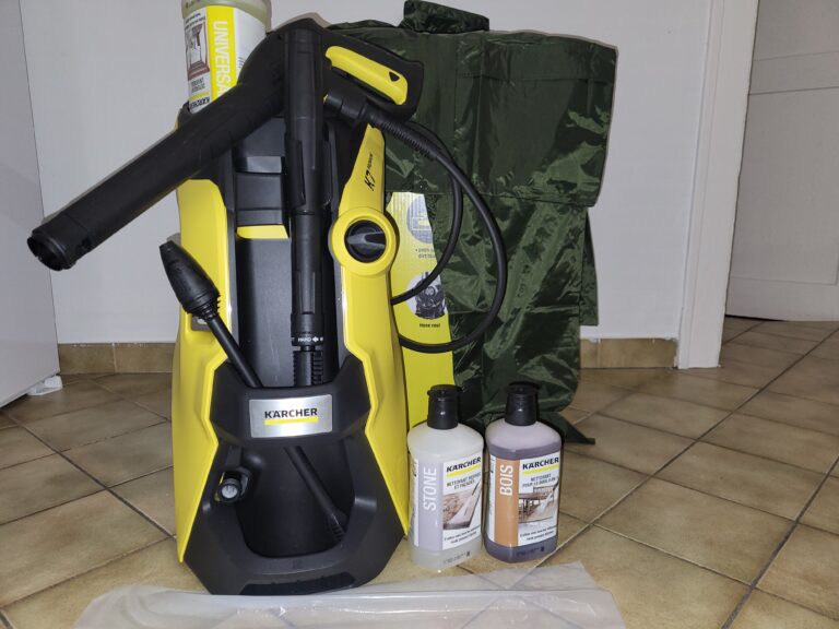 karcher nettoyage extérieur PEINTURE RENO artisan peintre, professionnel de la peinture, à proximité de Besançon, travaux de peinture, neuf et rénovation dégâts des eaux murs et plafonds dans le Doubs à Besançon.
