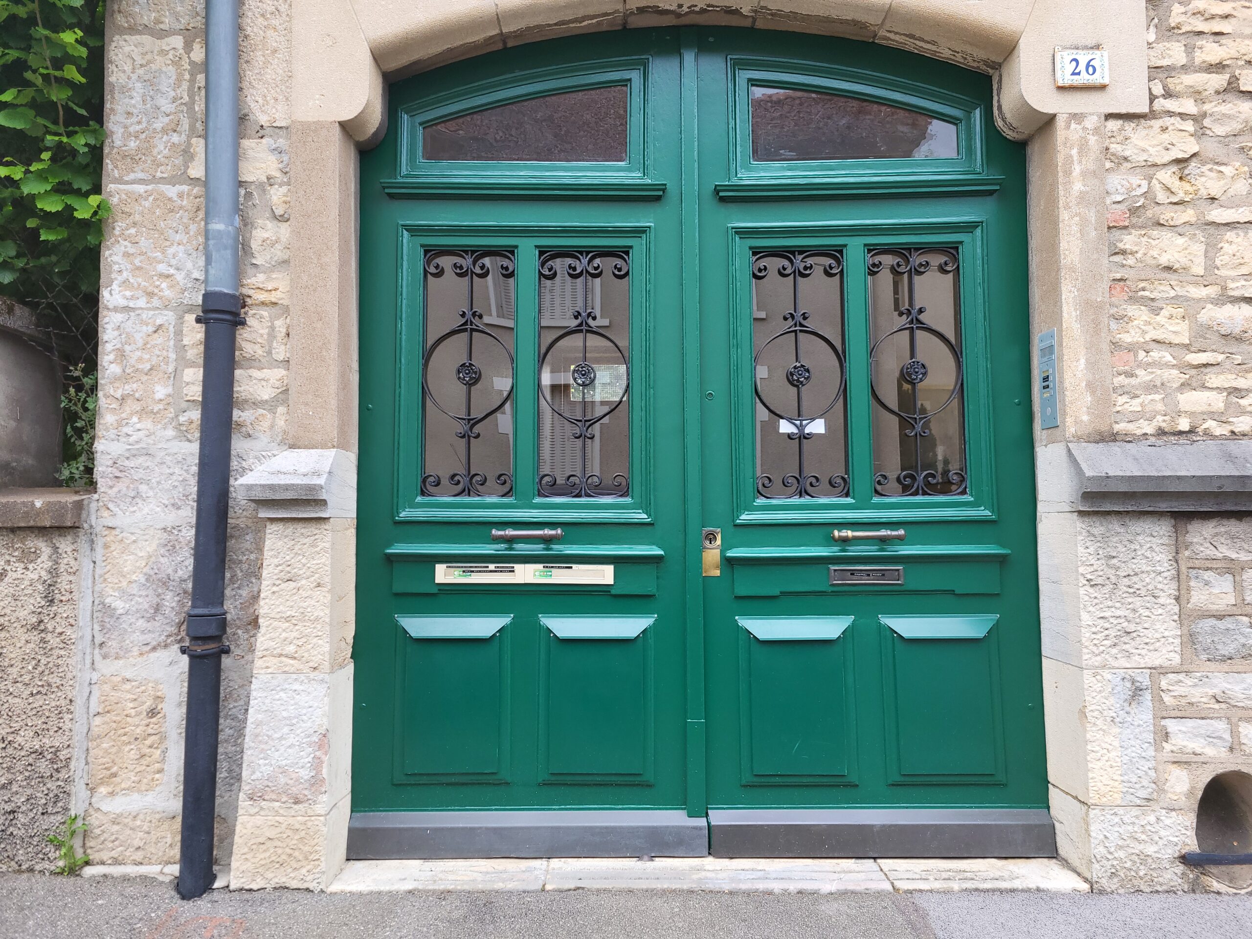 Porte avant travaux de peinture