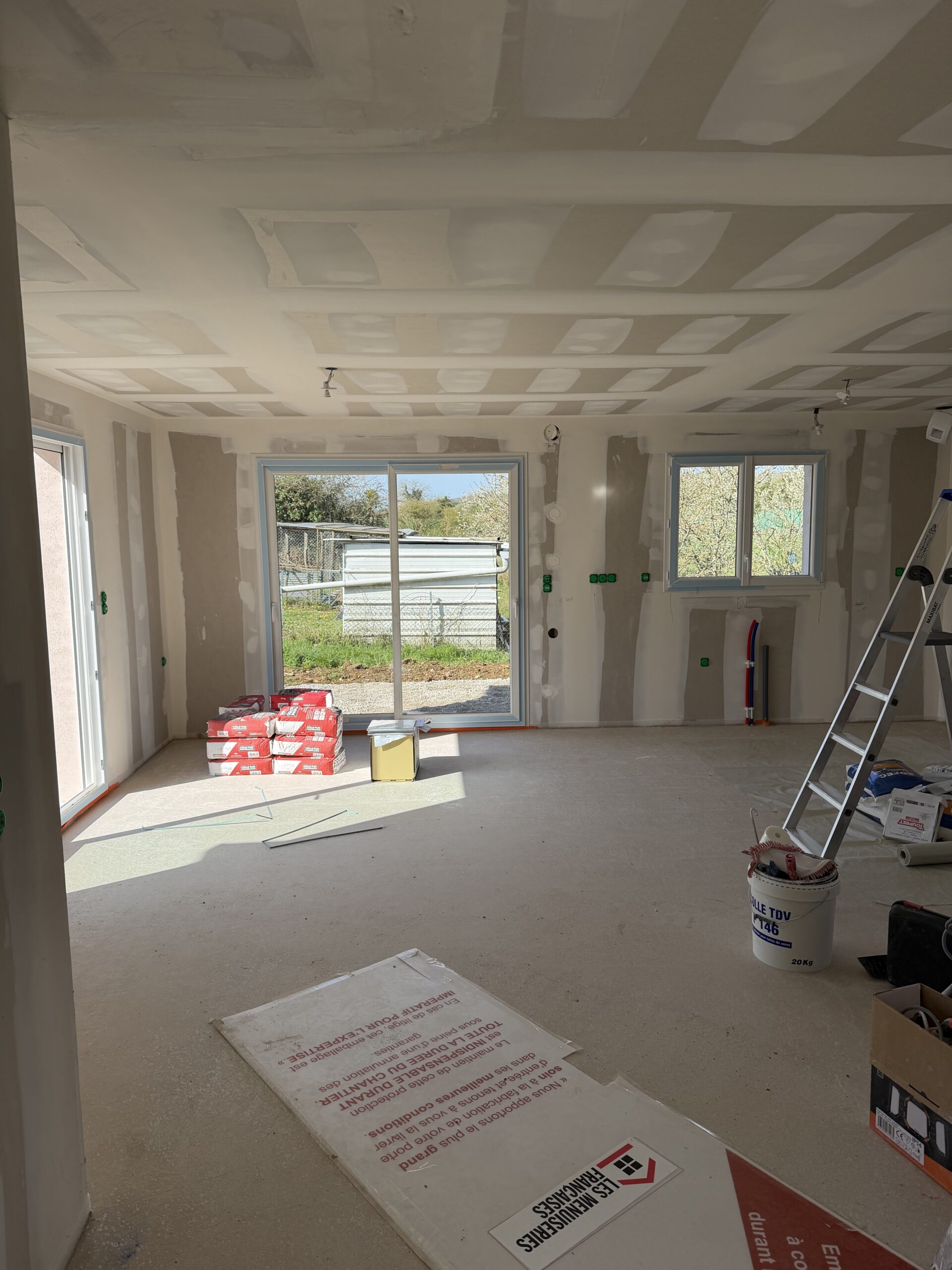 Chantier de plâtrerie réalisé par Peinture Reno