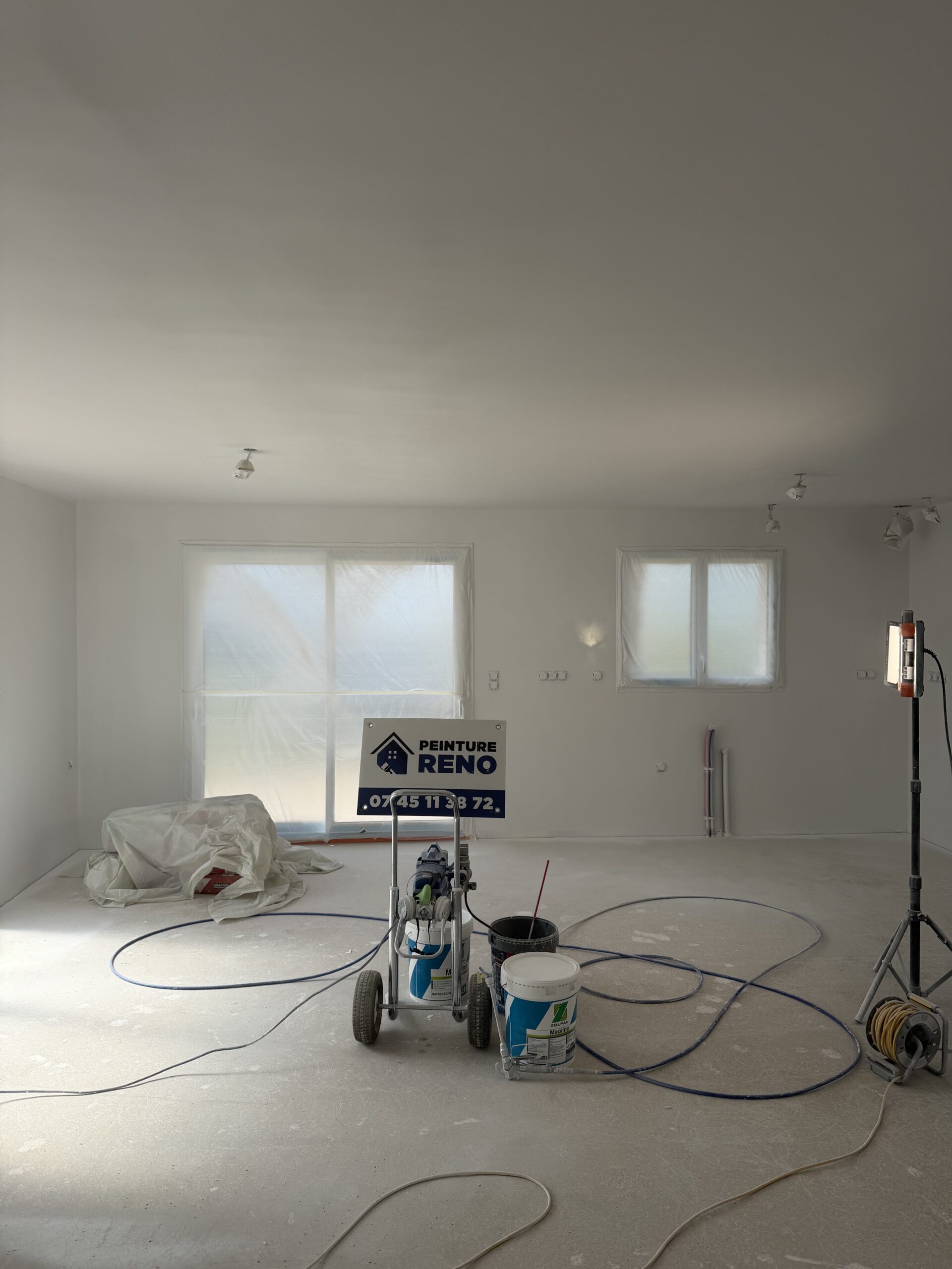 Chantier de peinture sur support neuf par Peinture Reno