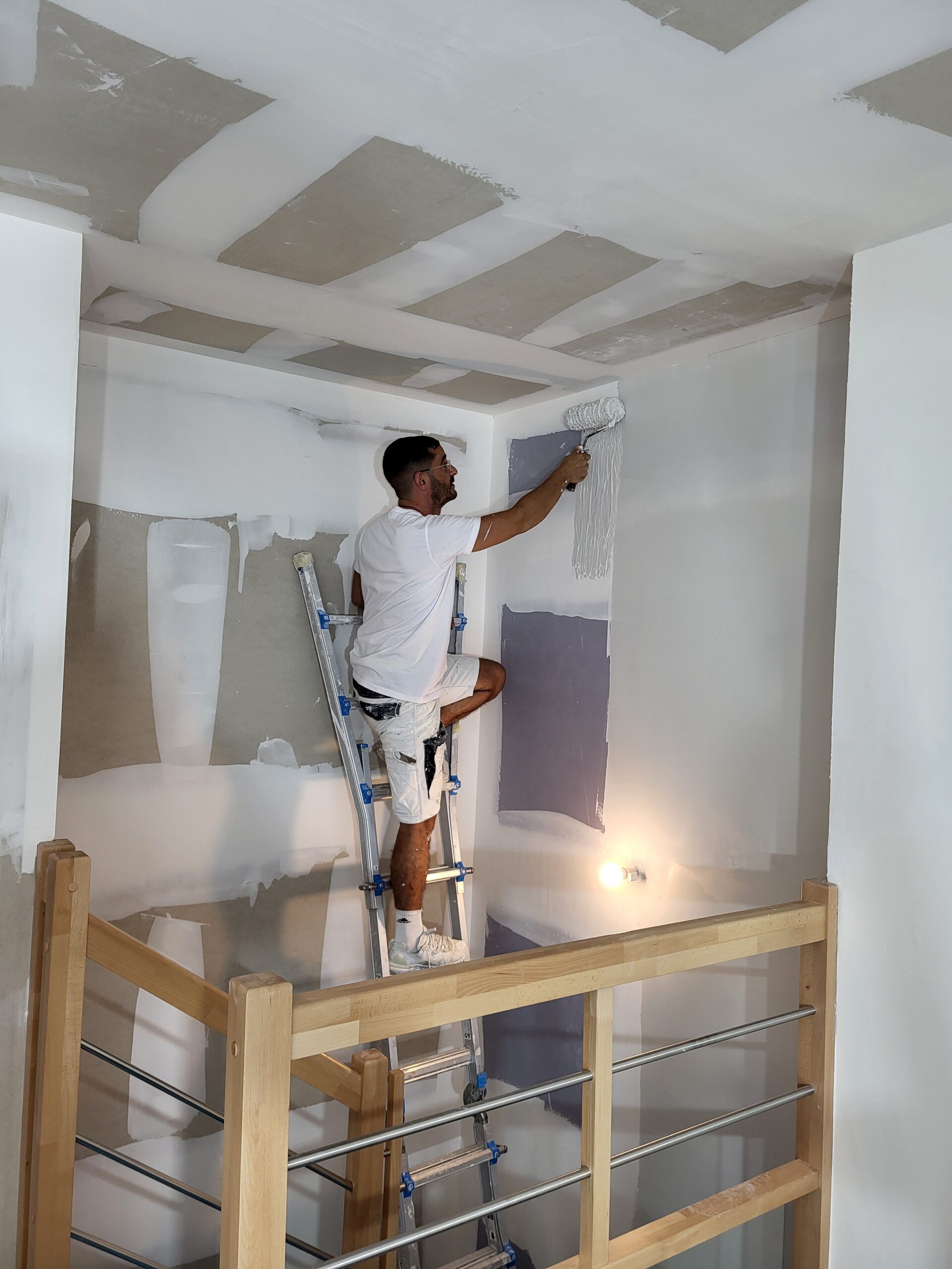 Équipe Peinture Reno sur un chantier à Besançon